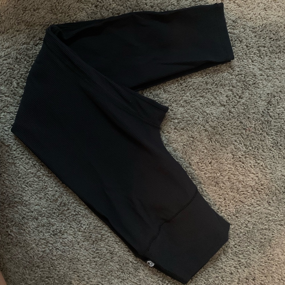 BRAND NEW - WITHOUT TAGS BP LEGGINGS